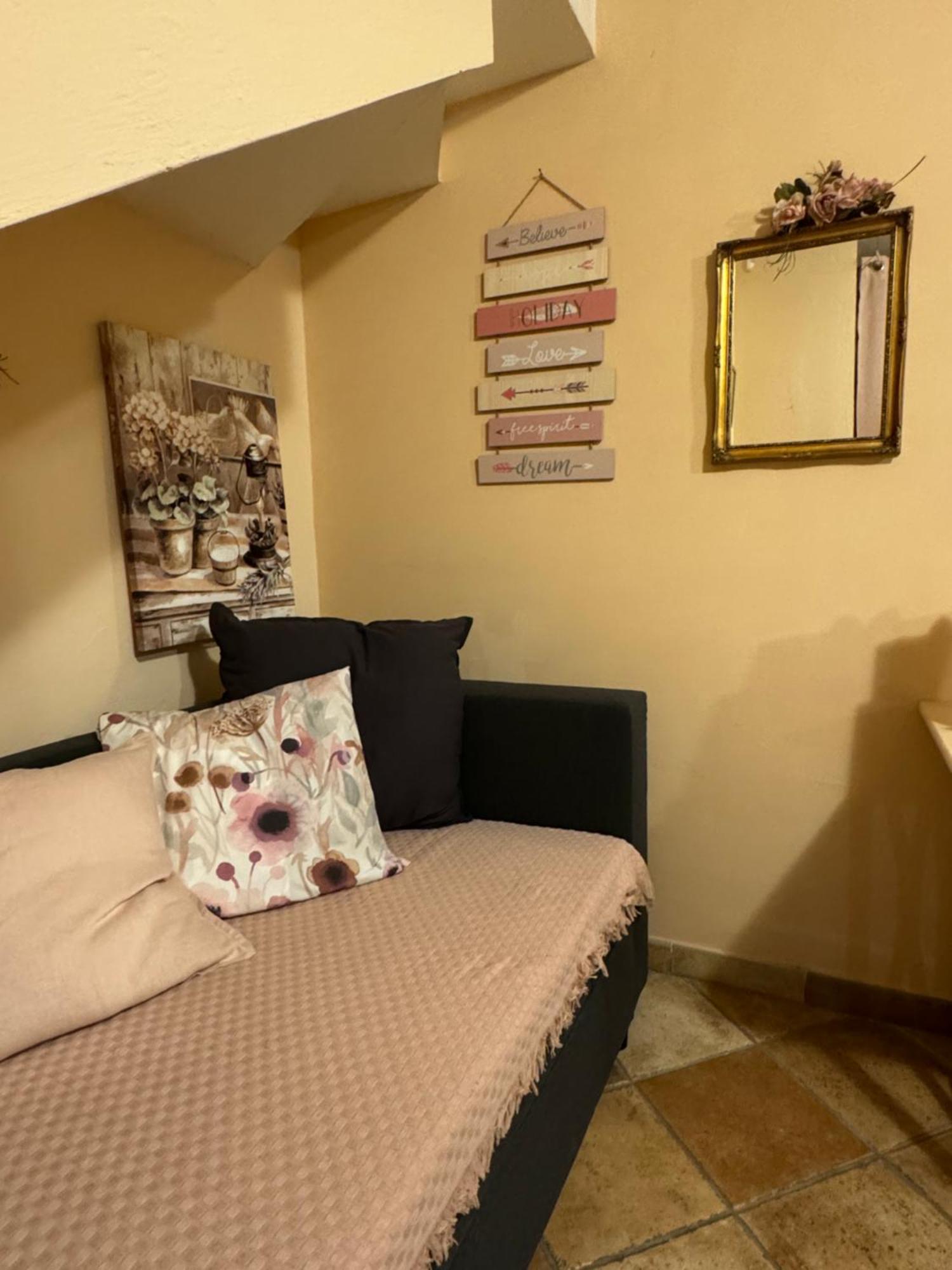 Villa Adriana House - Alloggio Turistico Id 18021 Тиволи Экстерьер фото